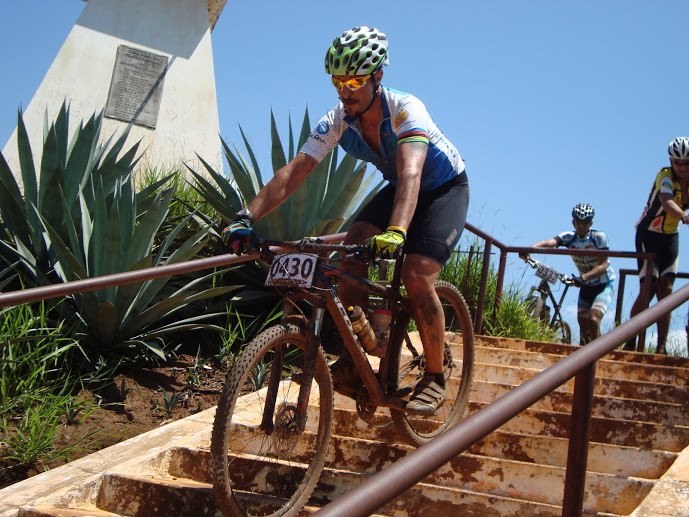 225373_341756522592787_1981307060_n