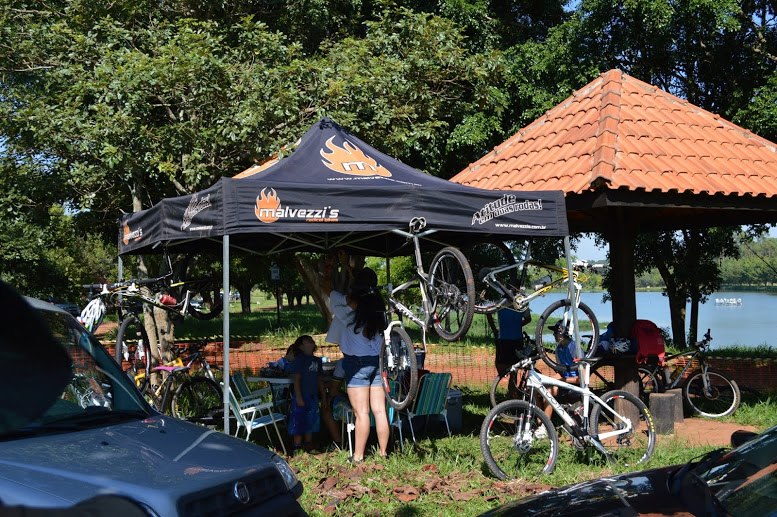 542768_341755399259566_1159310303_n